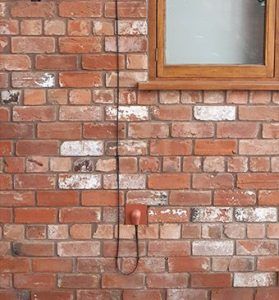 Install-Fibre-Cable-2-279x300